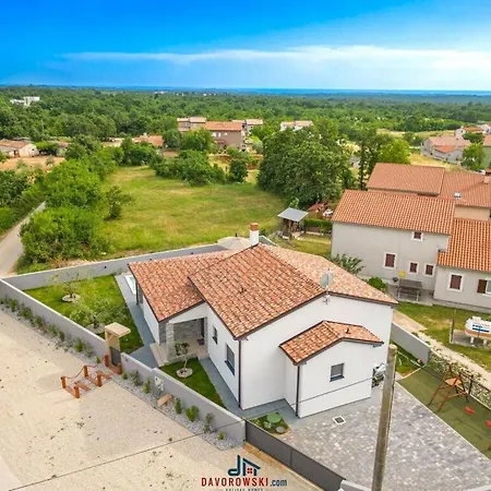 Barbara Comfortable Villa