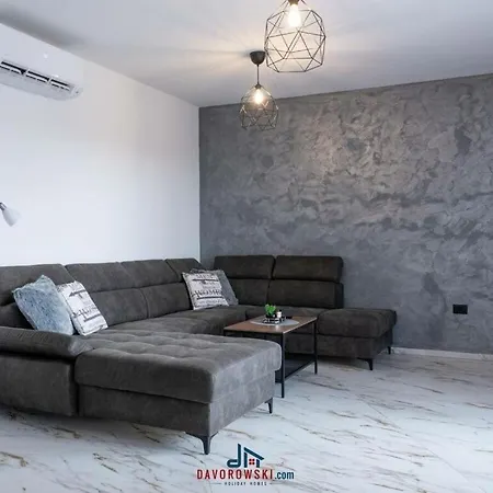 Villa Barbara Comfortable Jursici